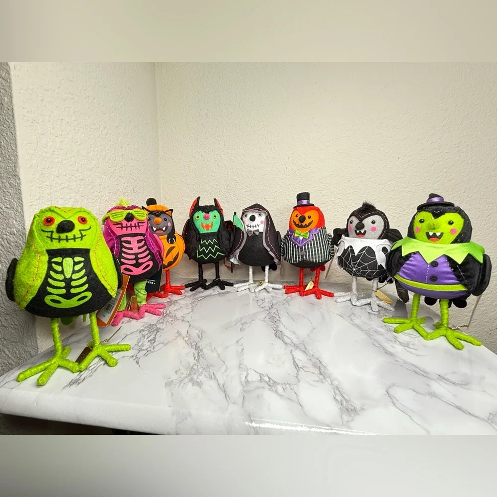Full Set of 8! Featherly Friends Felt Birds Halloween Figurines Hyde & EE 2024 - Picture 2 of 4